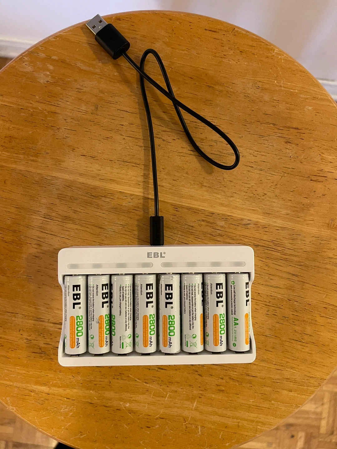 EBL AA/AAA Battery USB Charger with 8 Rechargeable Batteries