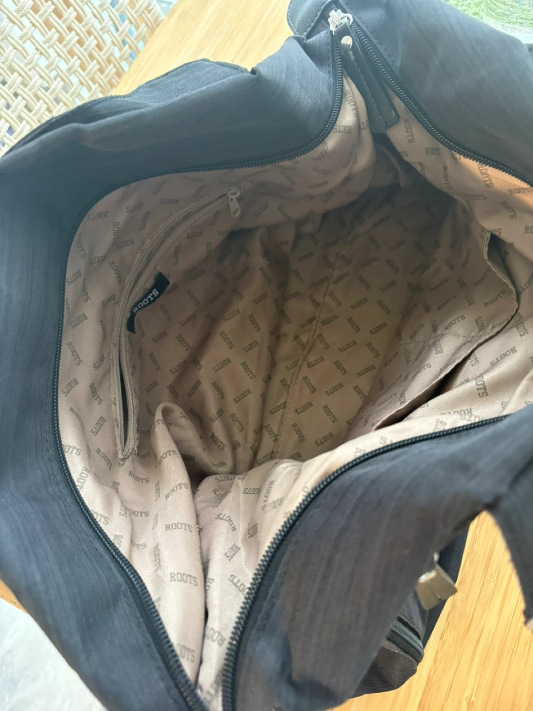 Roots Black Tote Bag - photo 4
