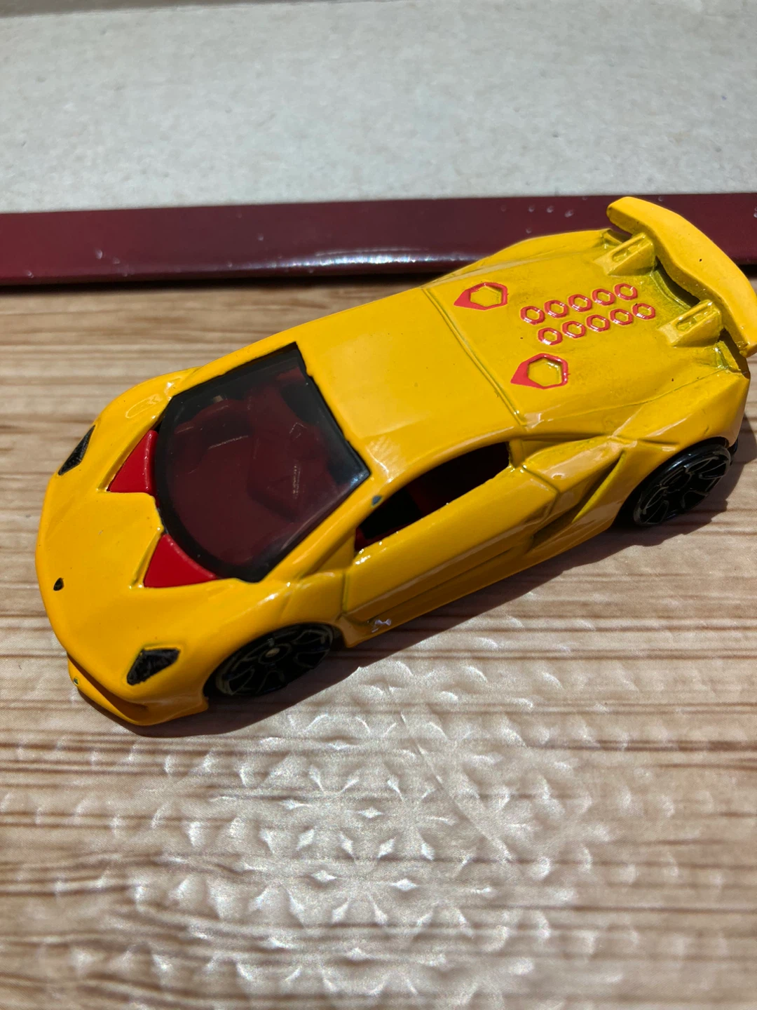Hot Wheels Loose / Lamborghini Sesto Elemento / Yellow - photo 5
