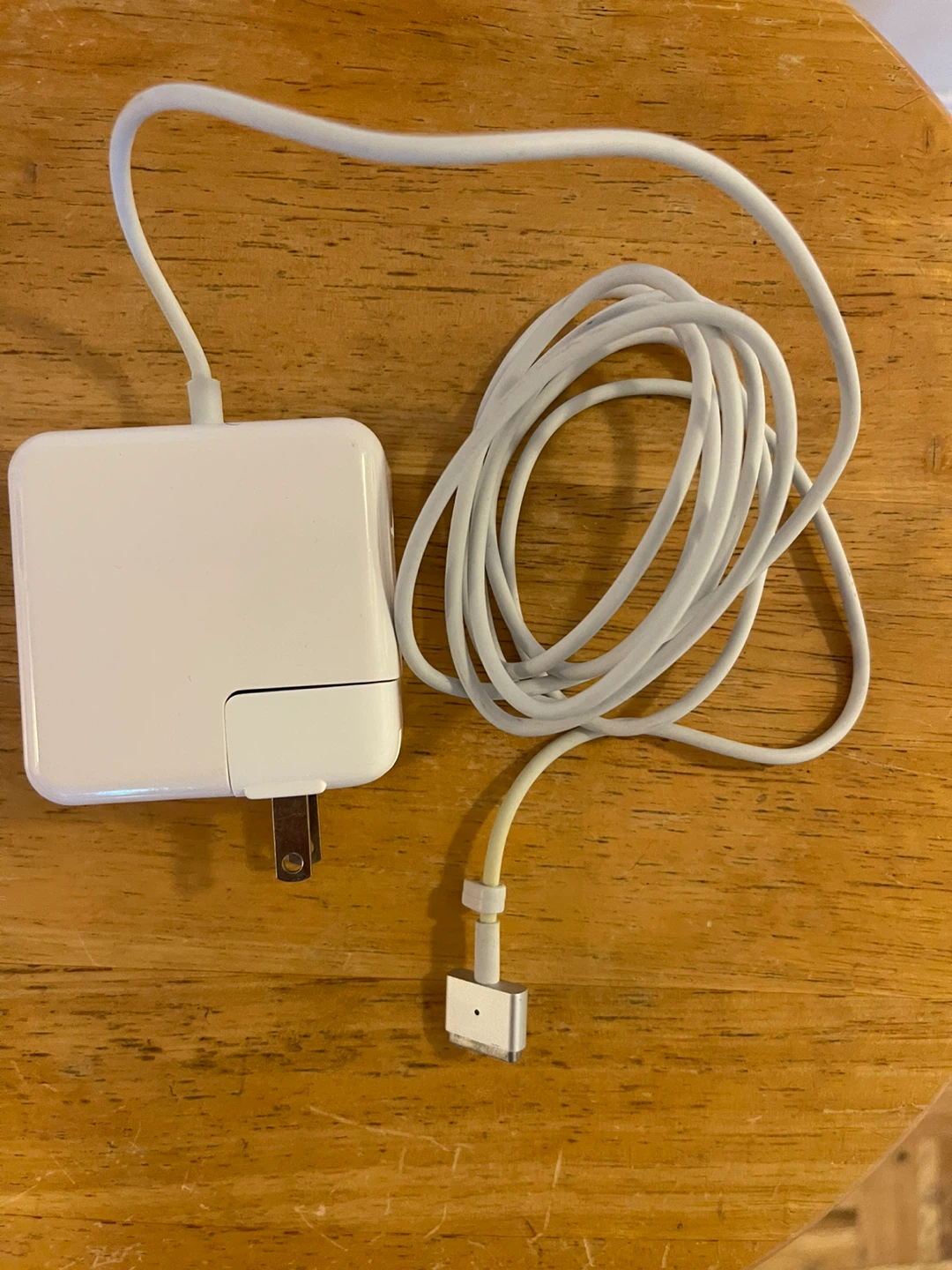 Apple MacBook MagSafe Power Adapter Charger - photo 2