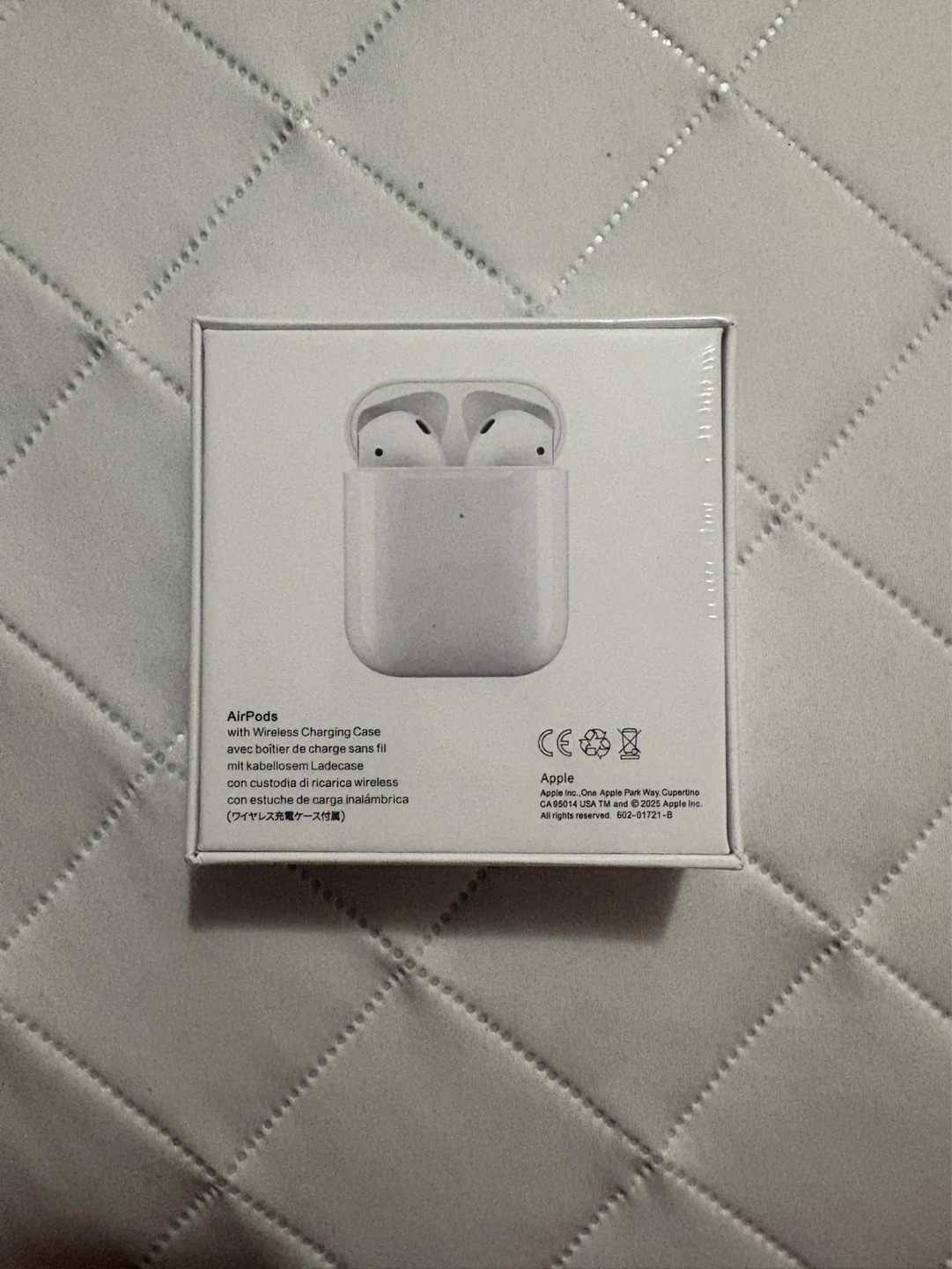 Airpods 2nd Gen - photo 2