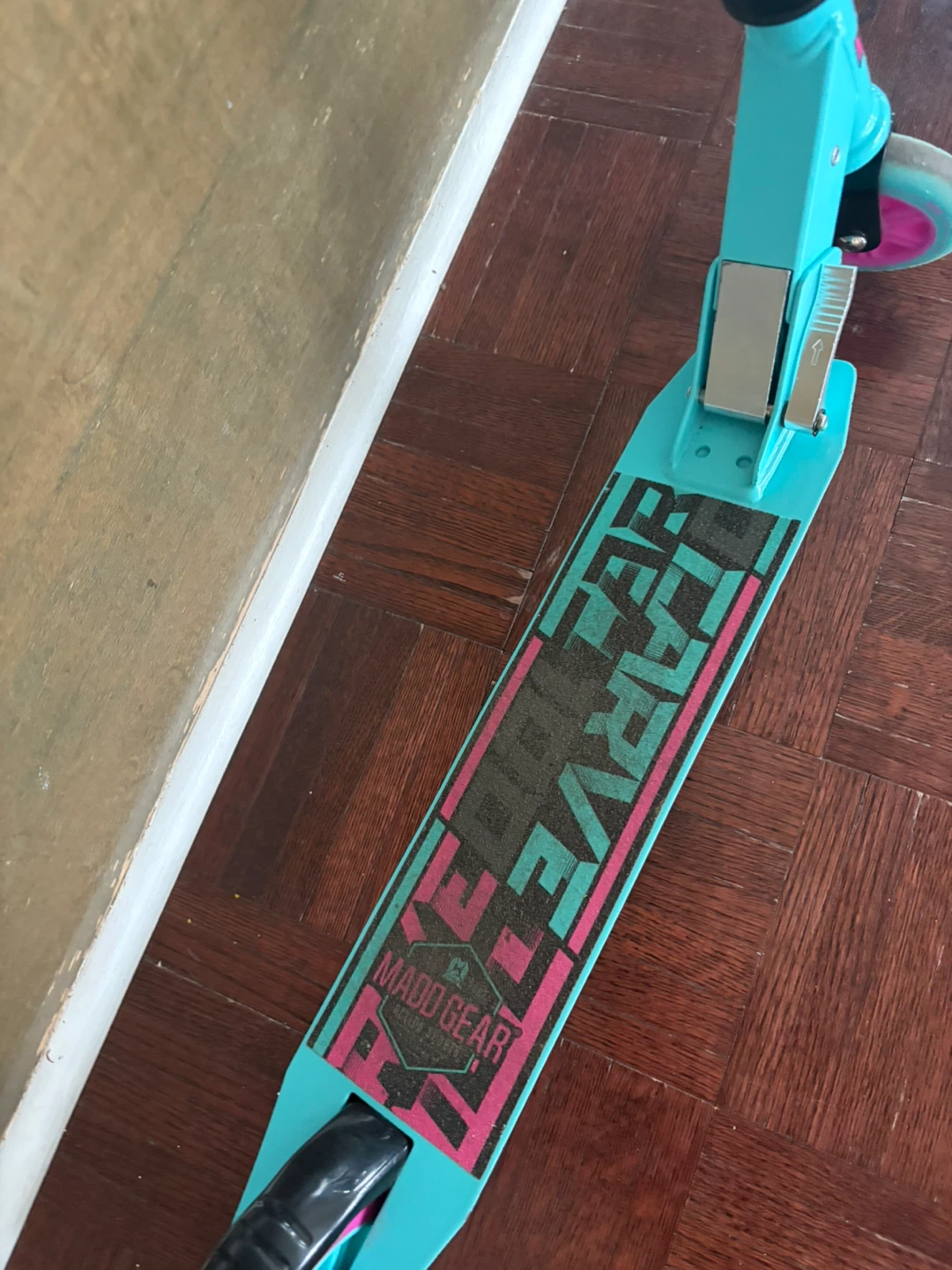 Madd Gear Teal & Pink Kick Scooter - photo 5