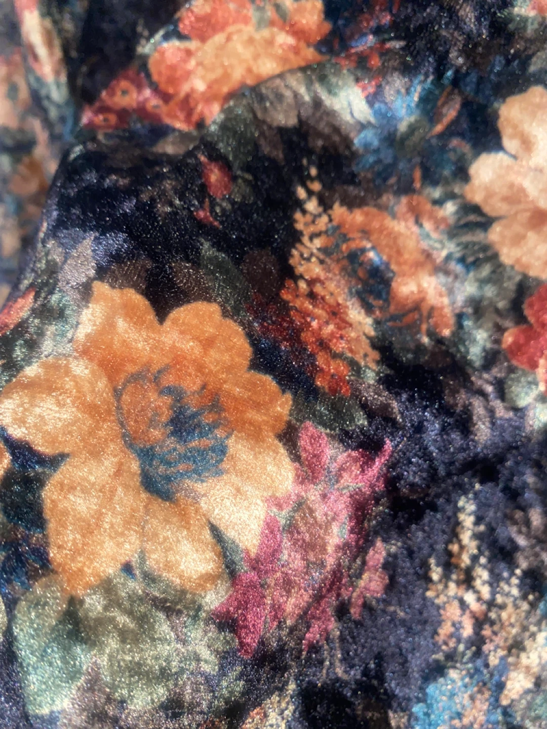 Lajate Velvet Floral Long Sleeve Top - Medium - photo 5