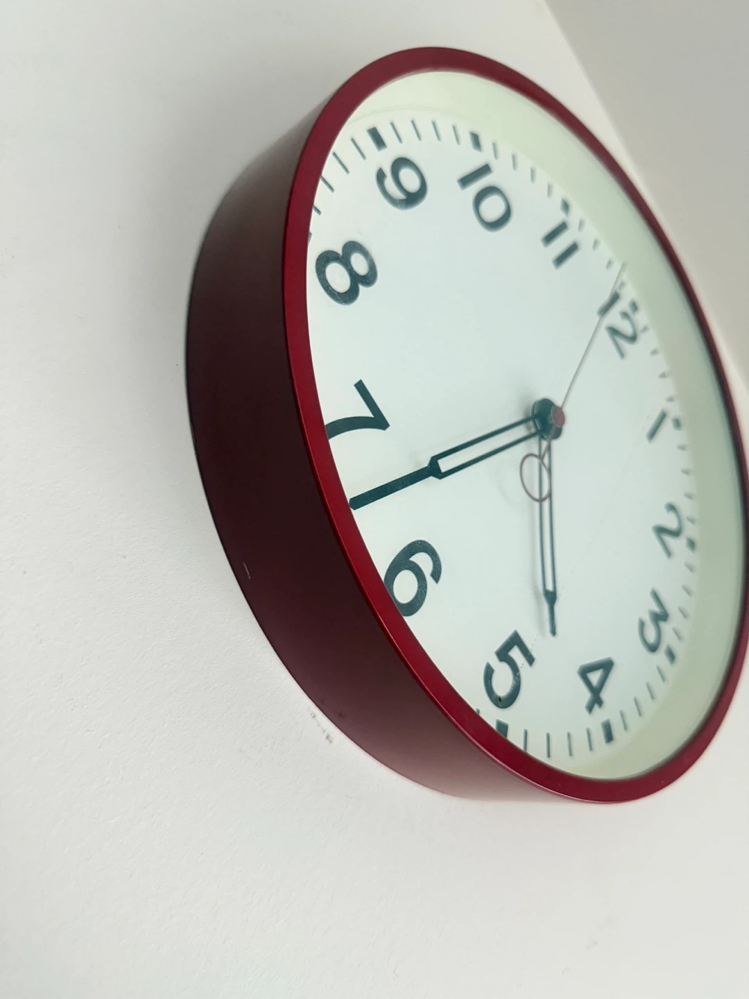 Wall Clock - Red Frame - photo 4