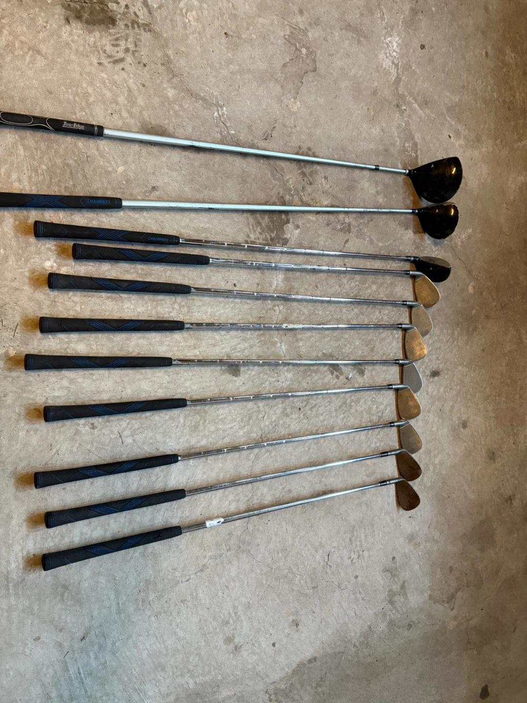 Tour Edge Golf Club Set with new grips - photo 3