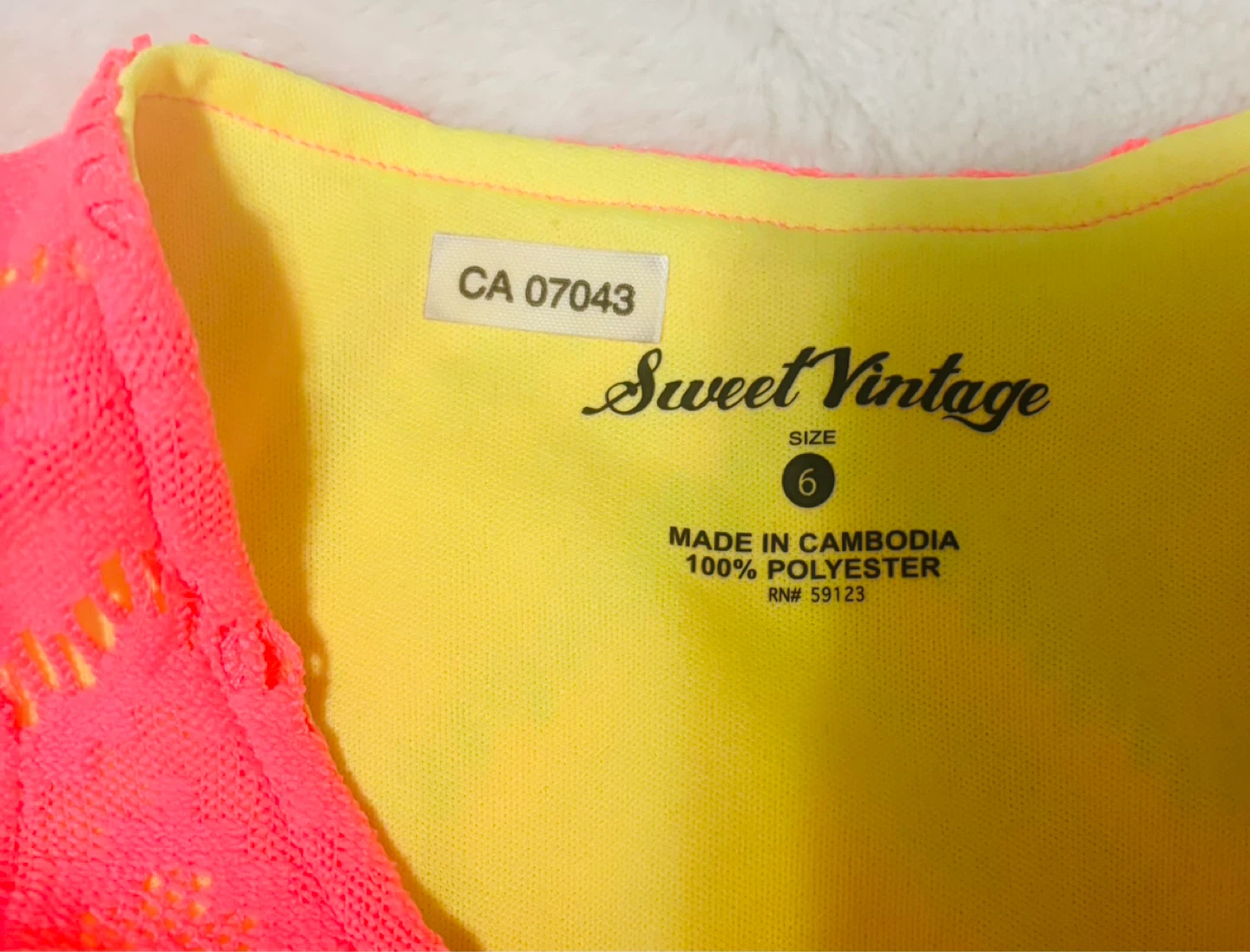 Sweet Vintage Girls Size 6 Dress - photo 2