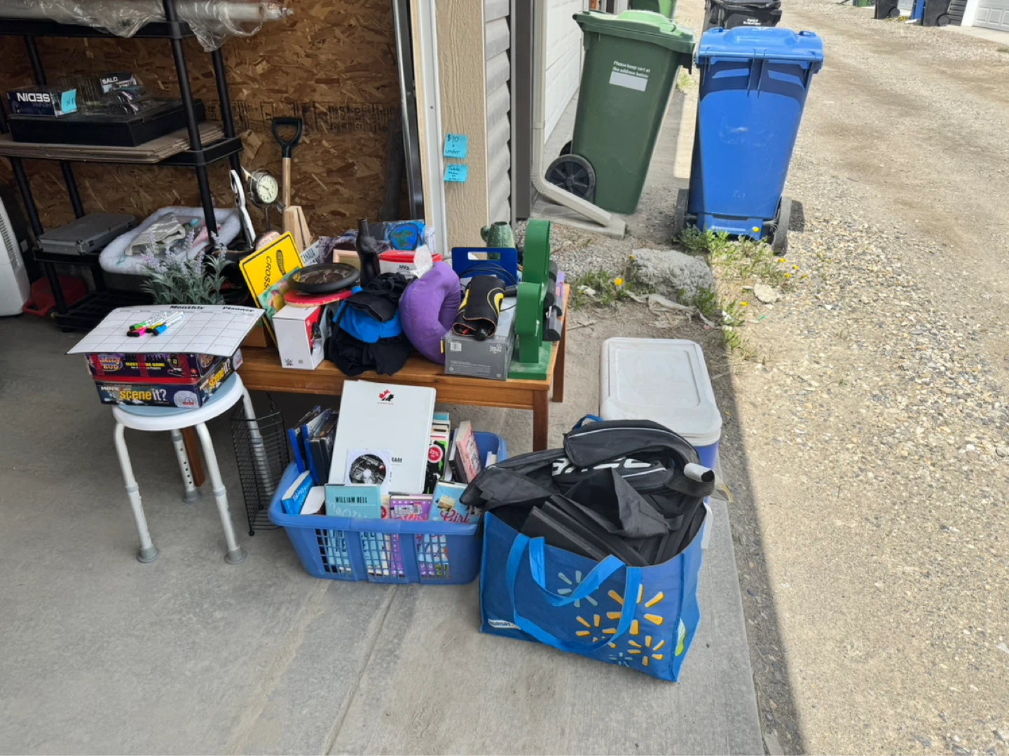 MOVING OUT/GARAGE SALE - photo 2