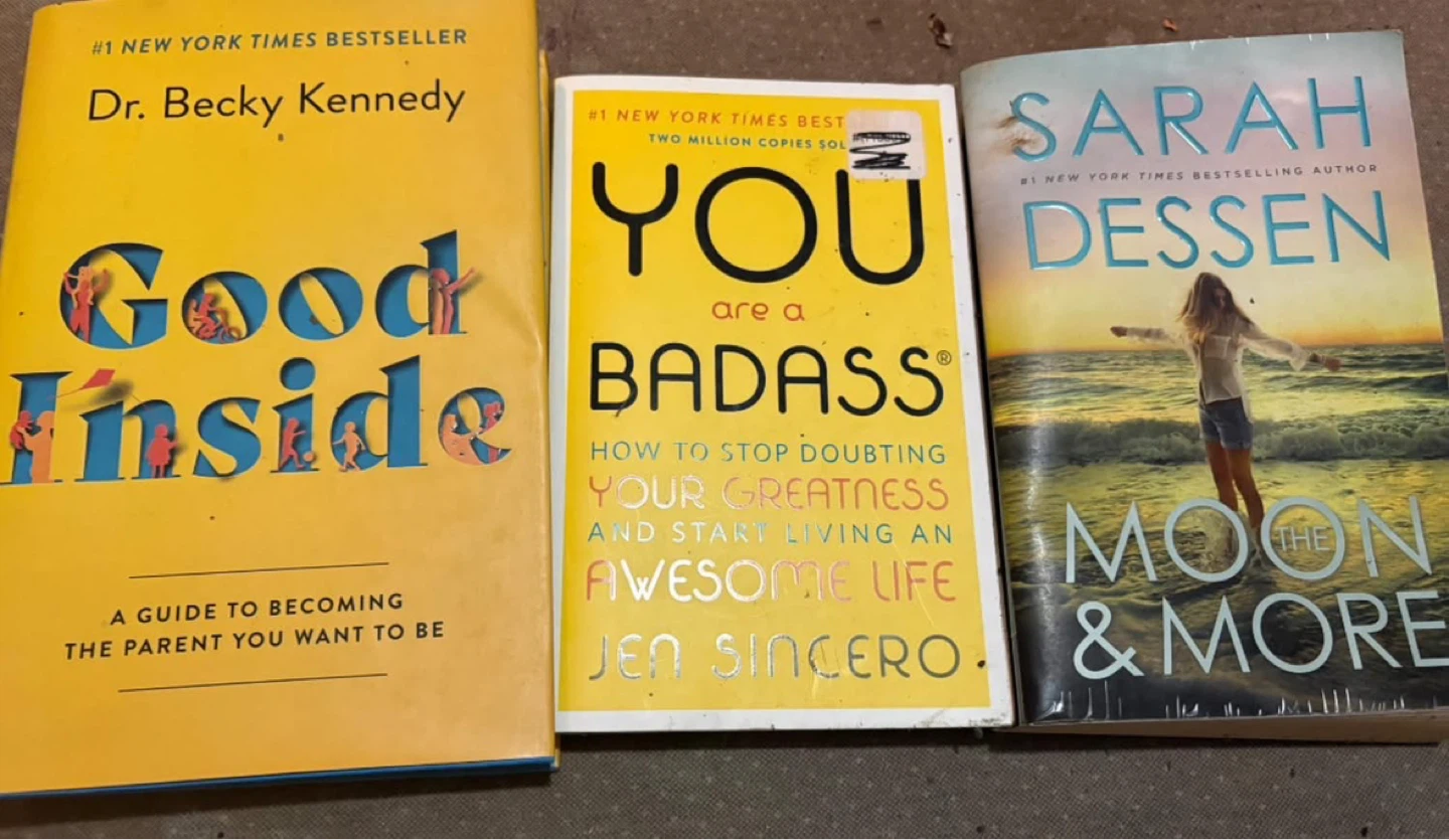 BOOKS FOR SALLEE!!!!