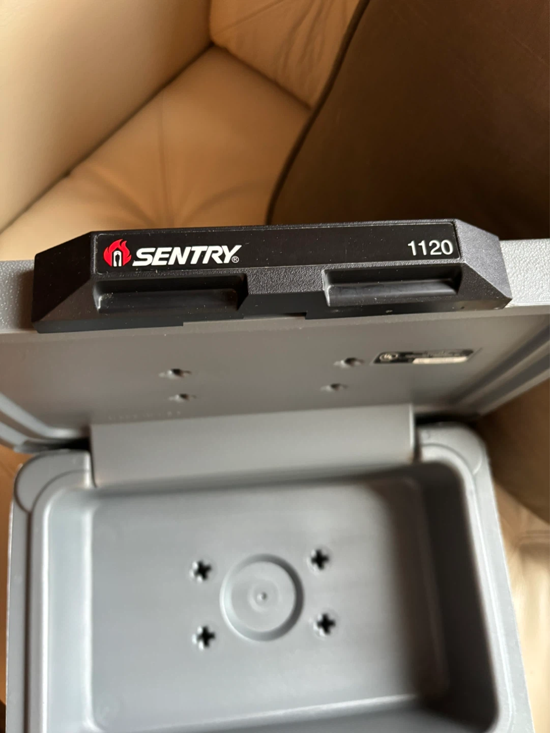 SentrySafe 1120 Fire Chest - photo 5