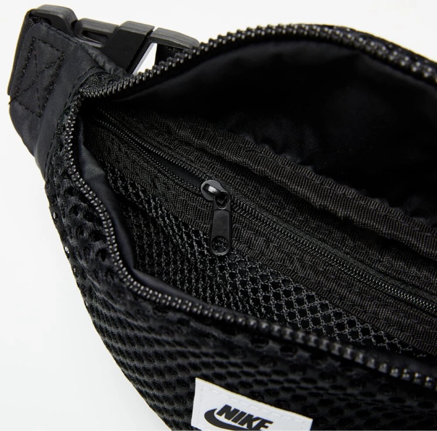 NWOT Nike AIR Waist Bag - photo 4