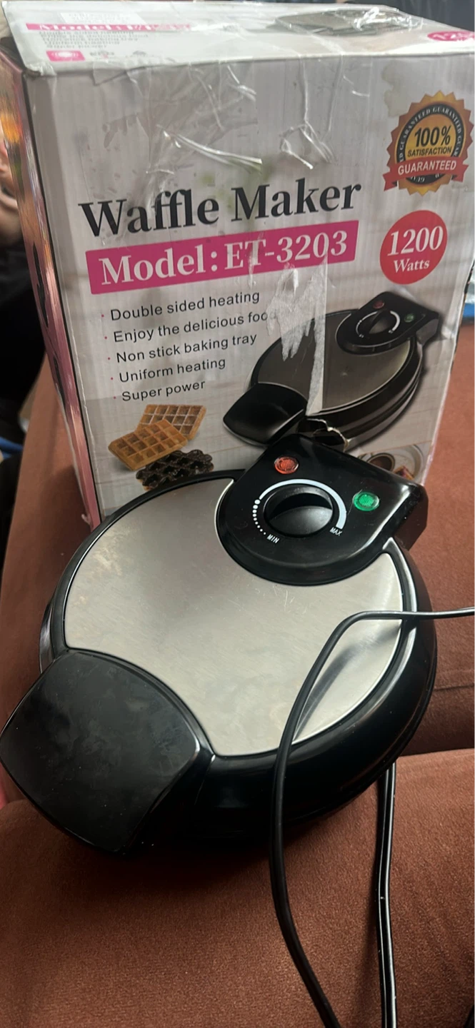 Waffle Maker Model ET-3203