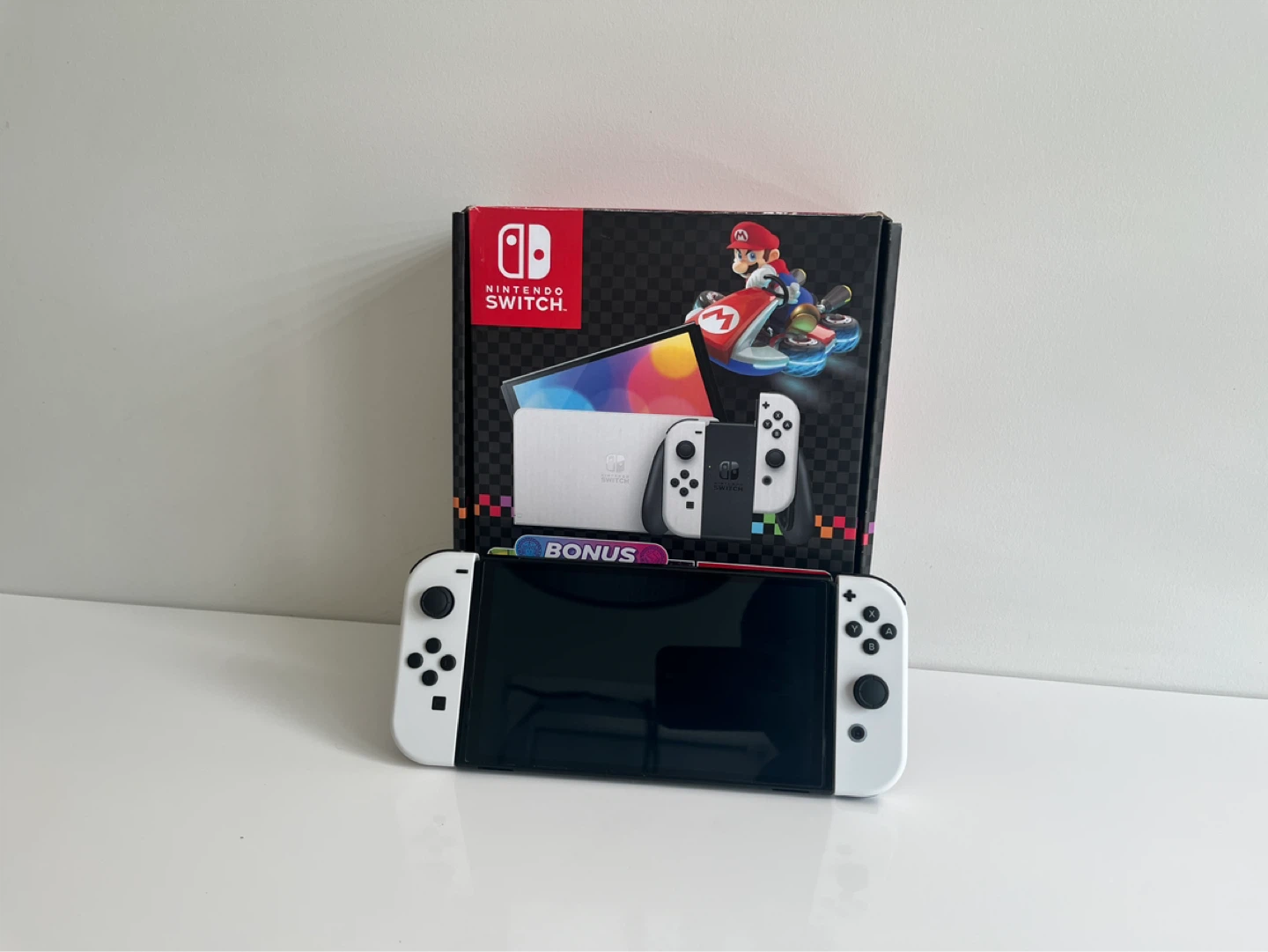 Nintendo Switch OLED Edition - photo 4