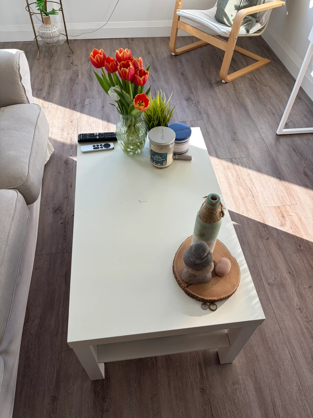White Coffee Table - photo 3