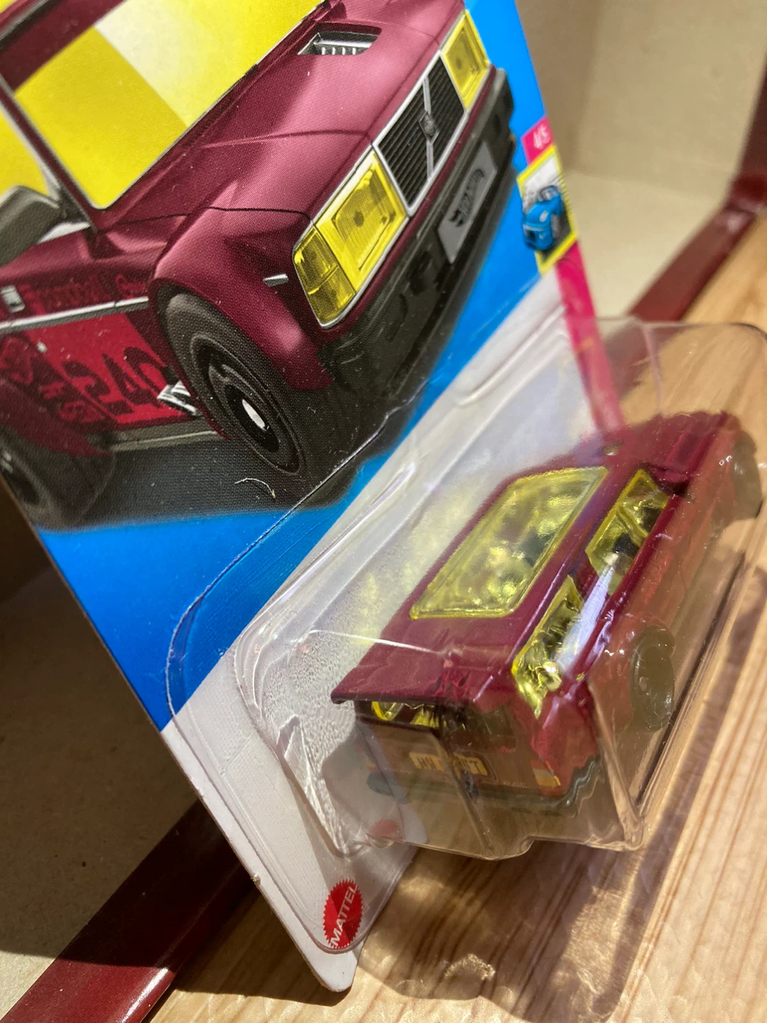 Hot Wheels / Volvo 240 Drift Wagon / Burgundy - photo 3