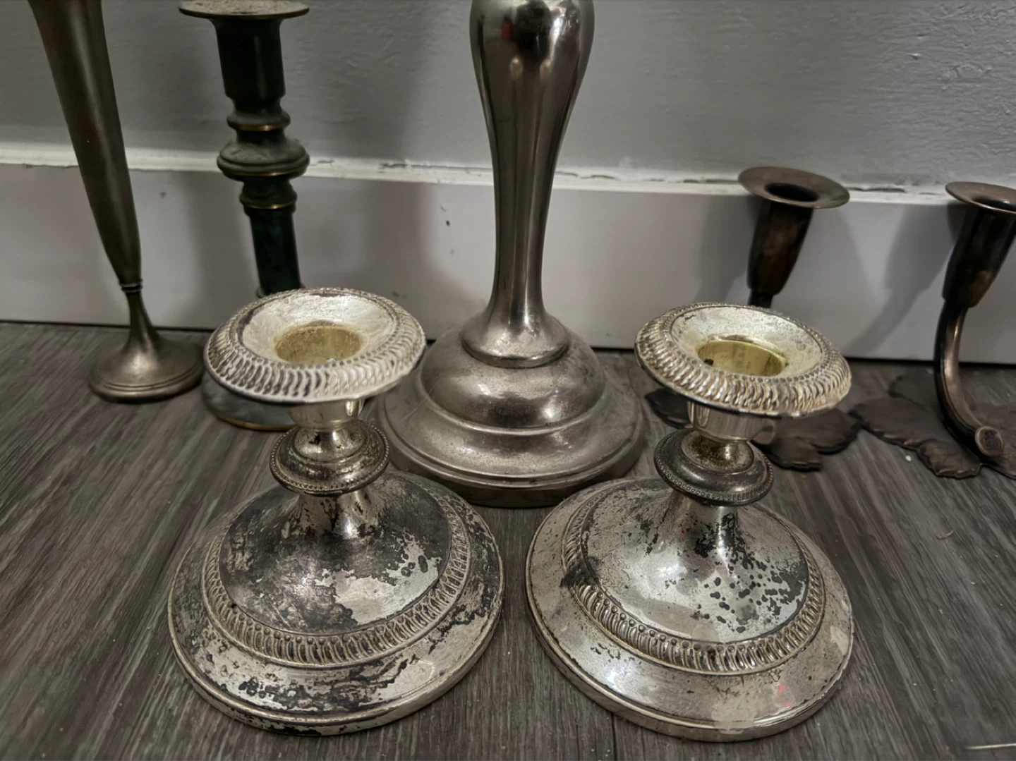 Mixed Lot of Metal Candlesticks and Vases - photo 3