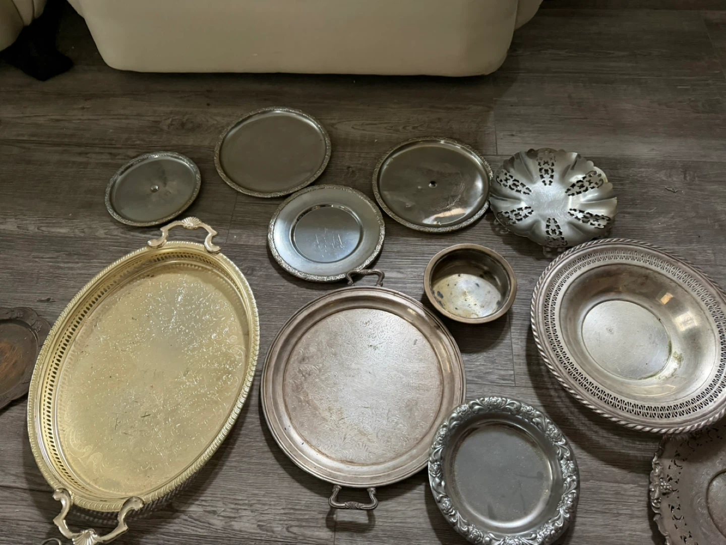 Assorted Vintage Silver Plated Trays and Bowls - photo 3