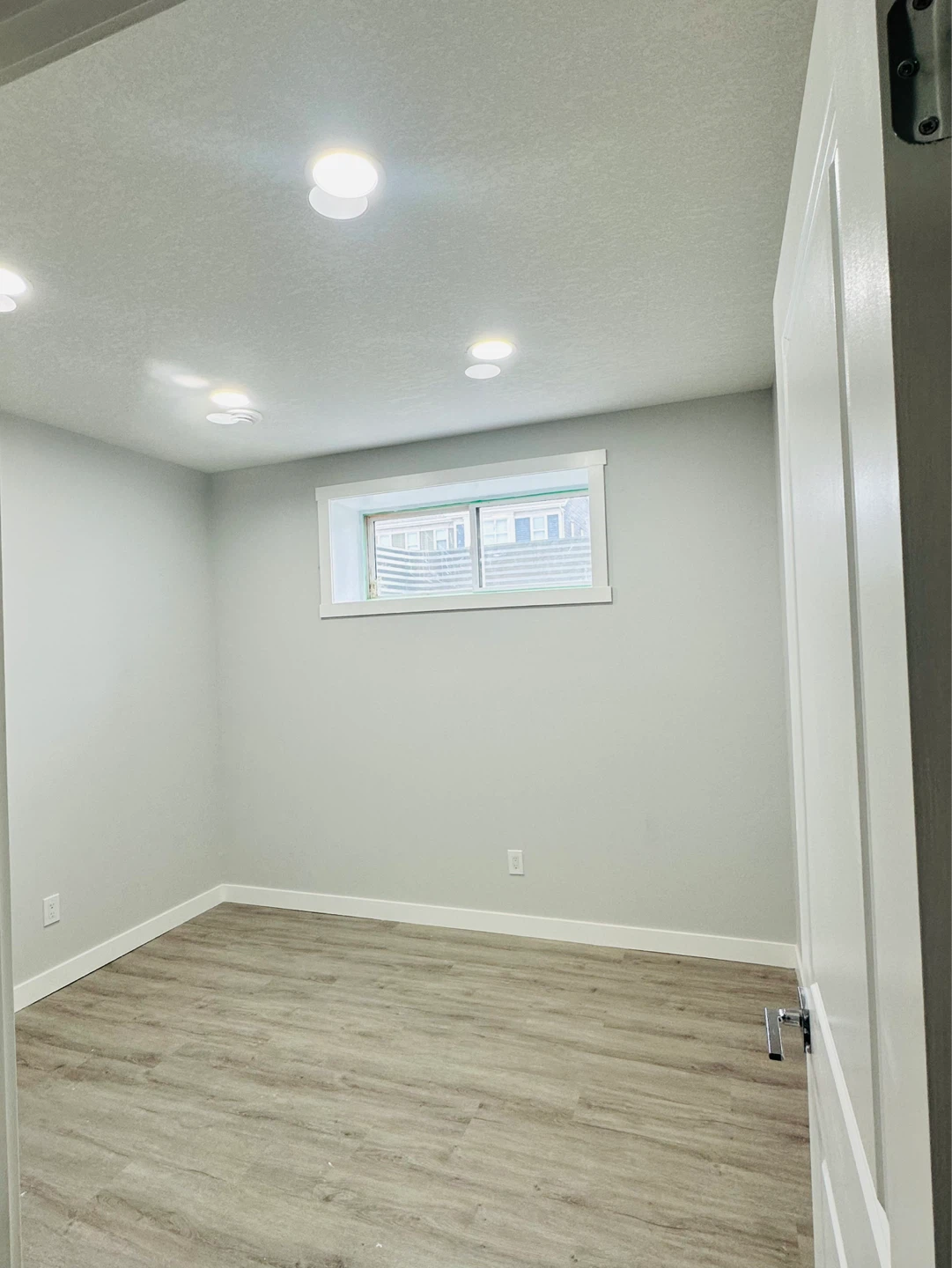 Two bedroom legal basement available for rent - photo 4