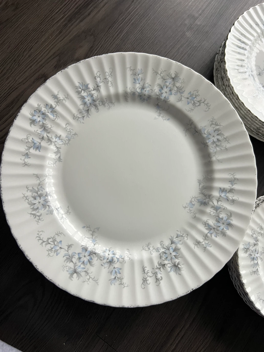 Royal Albert / Paragon “Bride’s Choice” Bone China Set – 32 pcs - photo 3