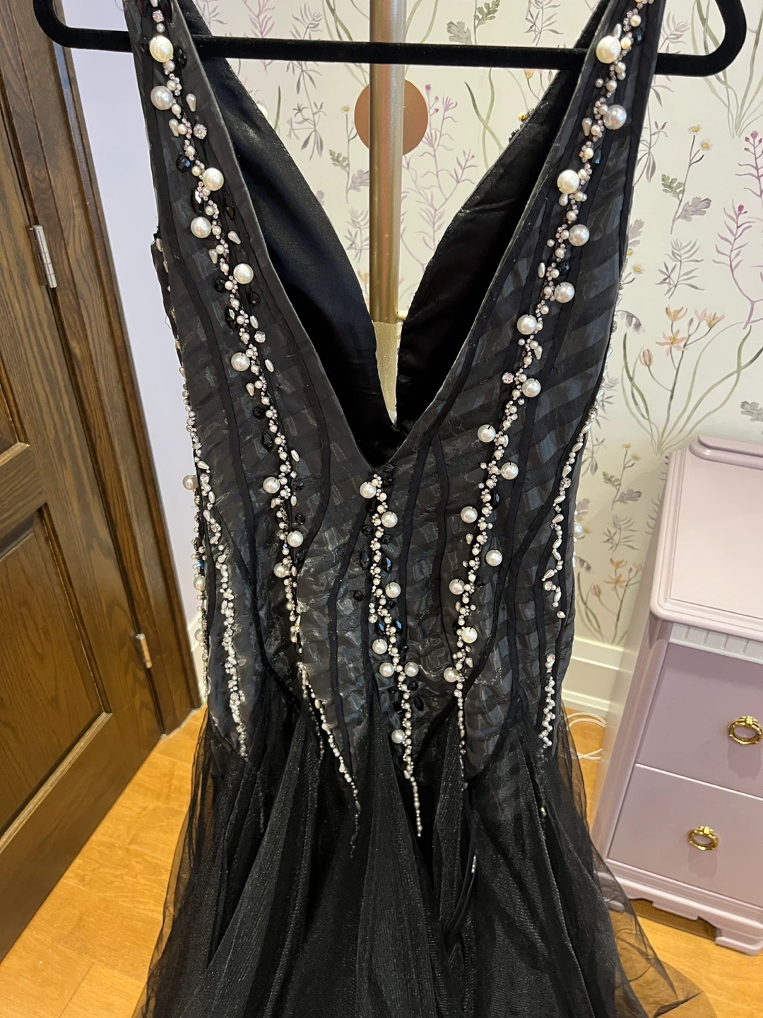Black Formal Gown - photo 3