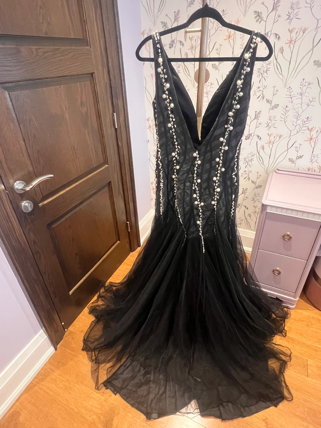 Black Formal Gown - photo 2