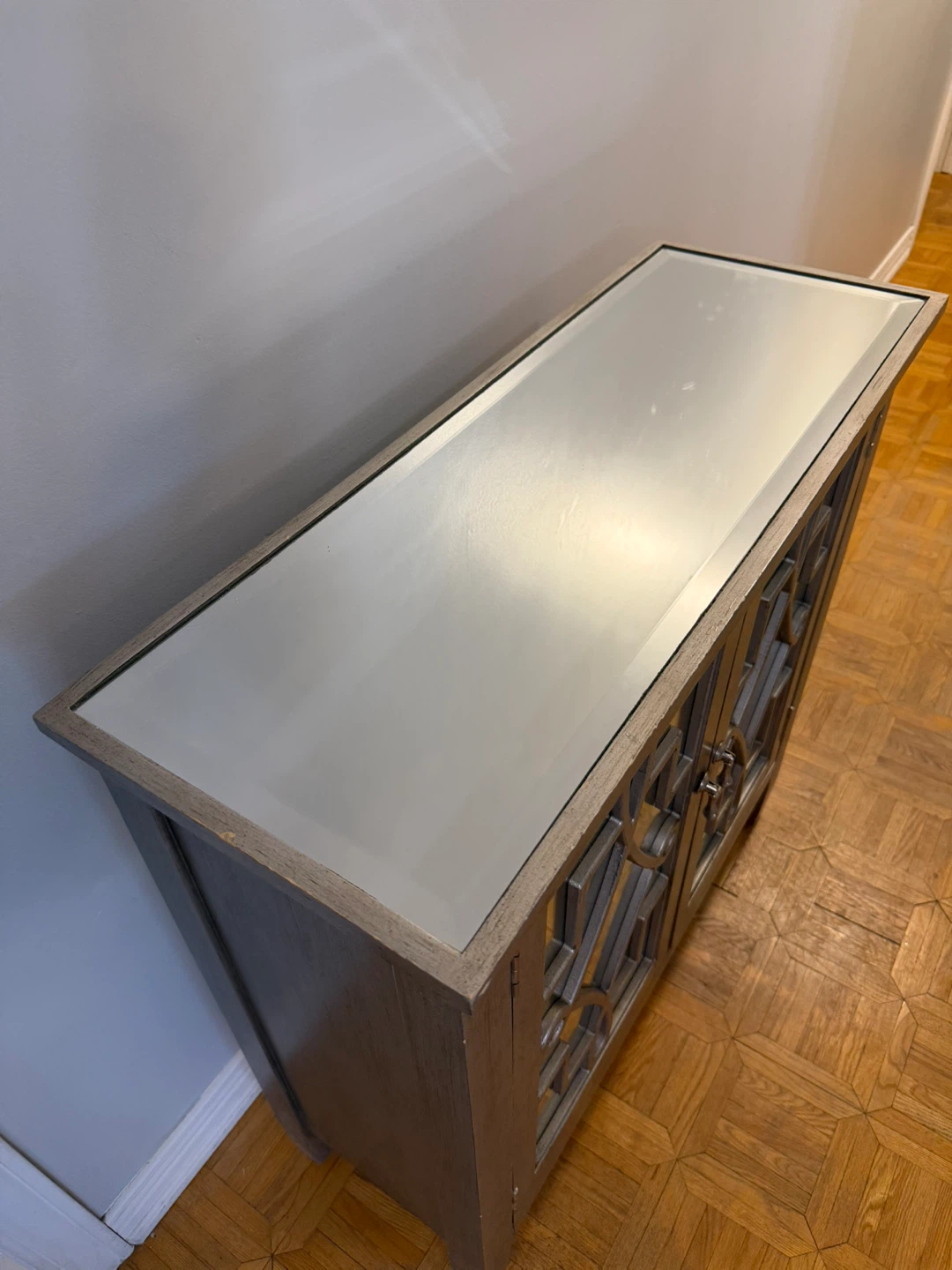 Mirrored Cabinet with Geometric Design - photo 2
