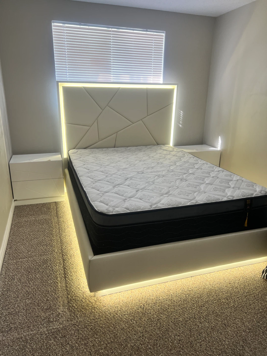 White 6-Drawer Dresser with LED Mirror