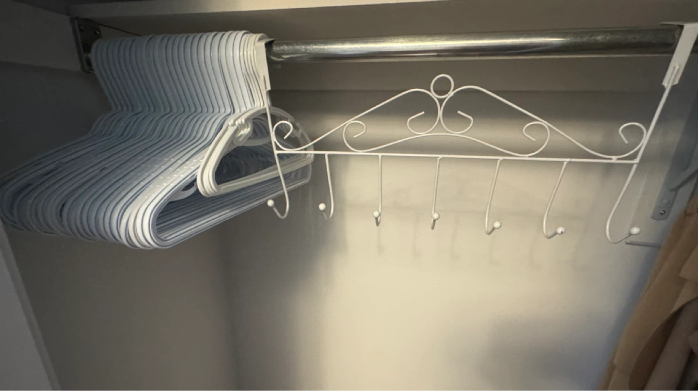 White Plastic Clothes Hangers - Set of 30