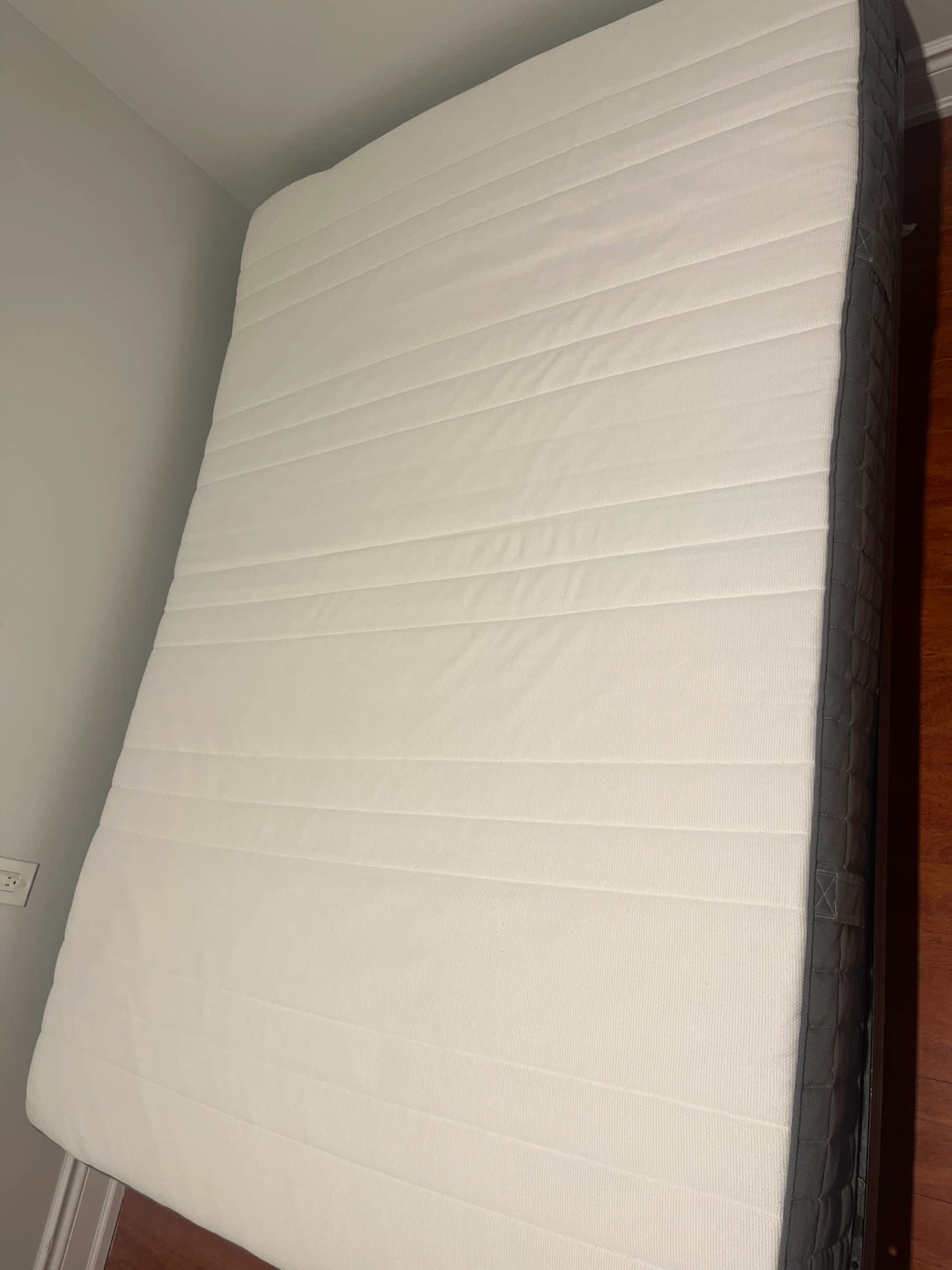 White Queen Mattress - photo 3