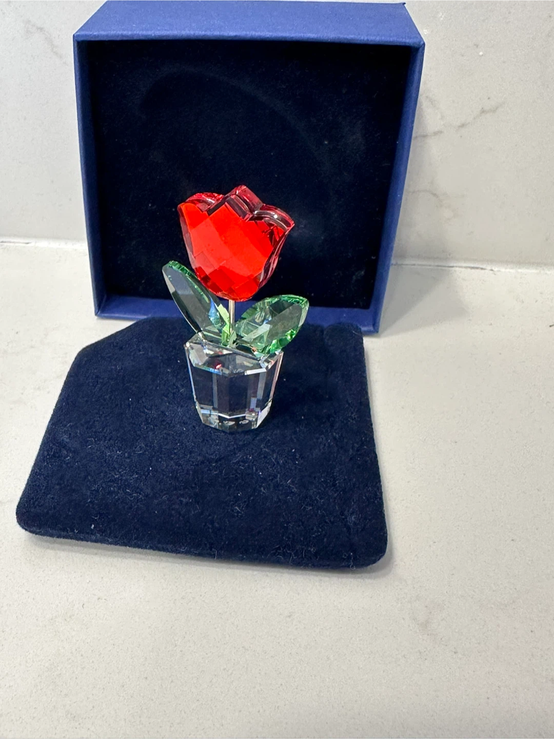 Swarovski Crystal Red Rose Flower Figurine with Box - photo 2