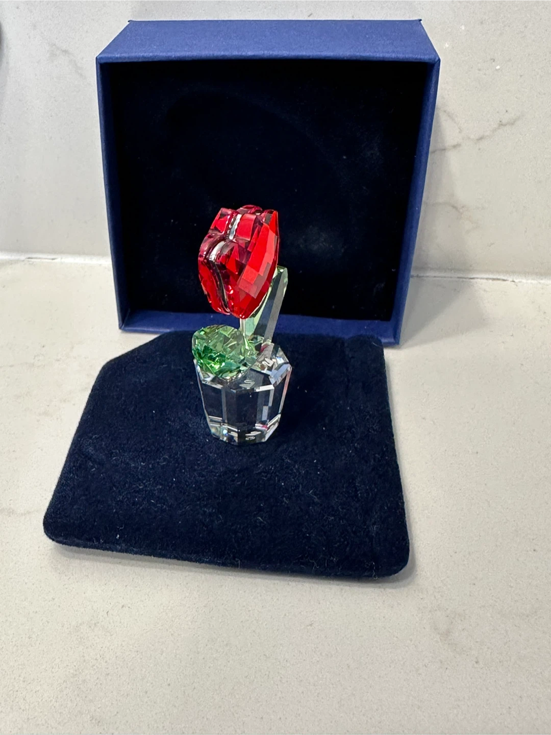 Swarovski Crystal Red Rose Flower Figurine with Box - photo 3