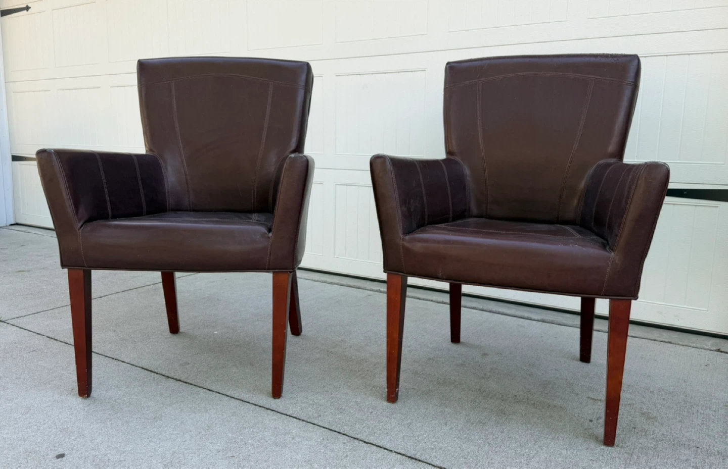 Set of 2 Brown Faux Leather Armchairs