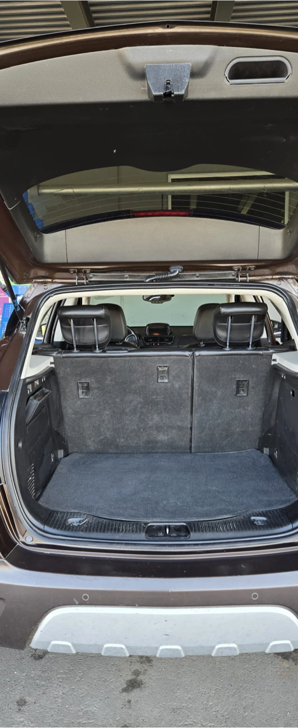 Brown Buick Encore SUV - photo 5