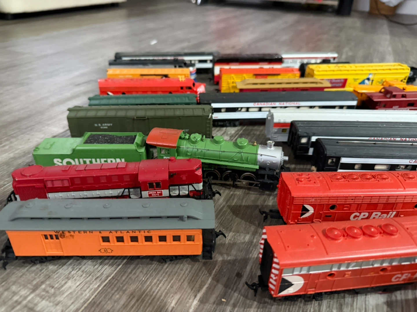 Collection of Model Train Cars and Locomotives - photo 4