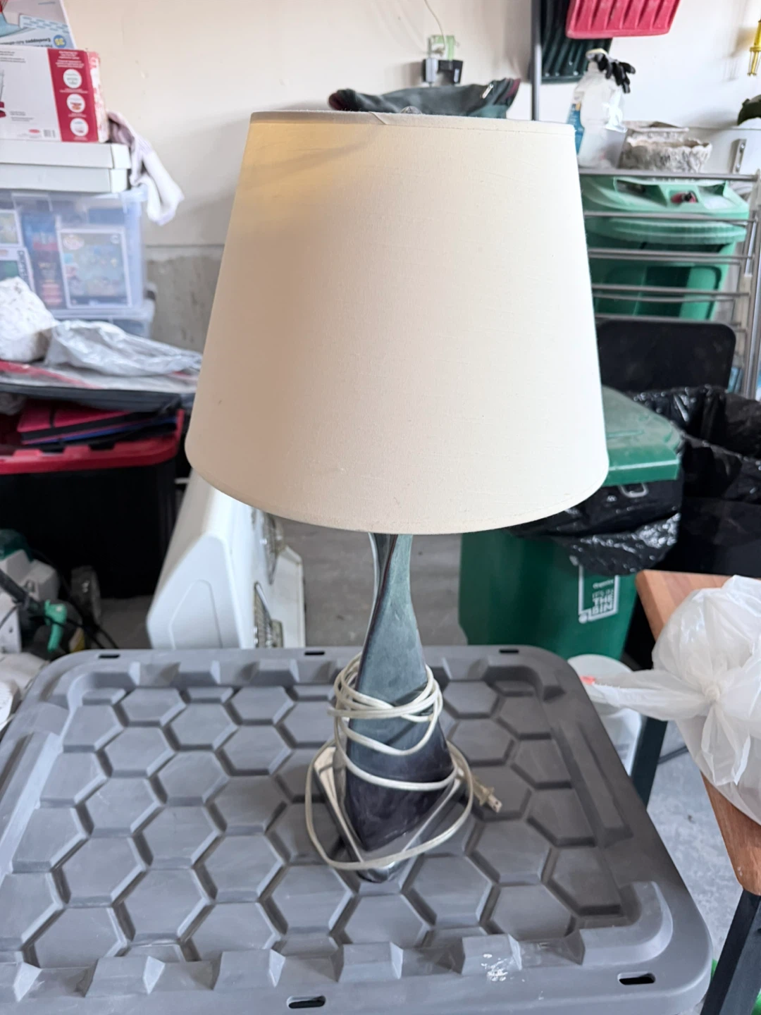 Table Lamp with Cream Shade - photo 2