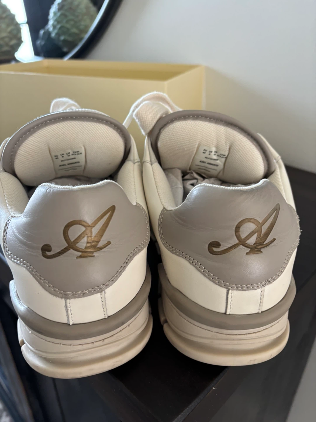 Arigato Cream Sneakers SIZE 10 - photo 4