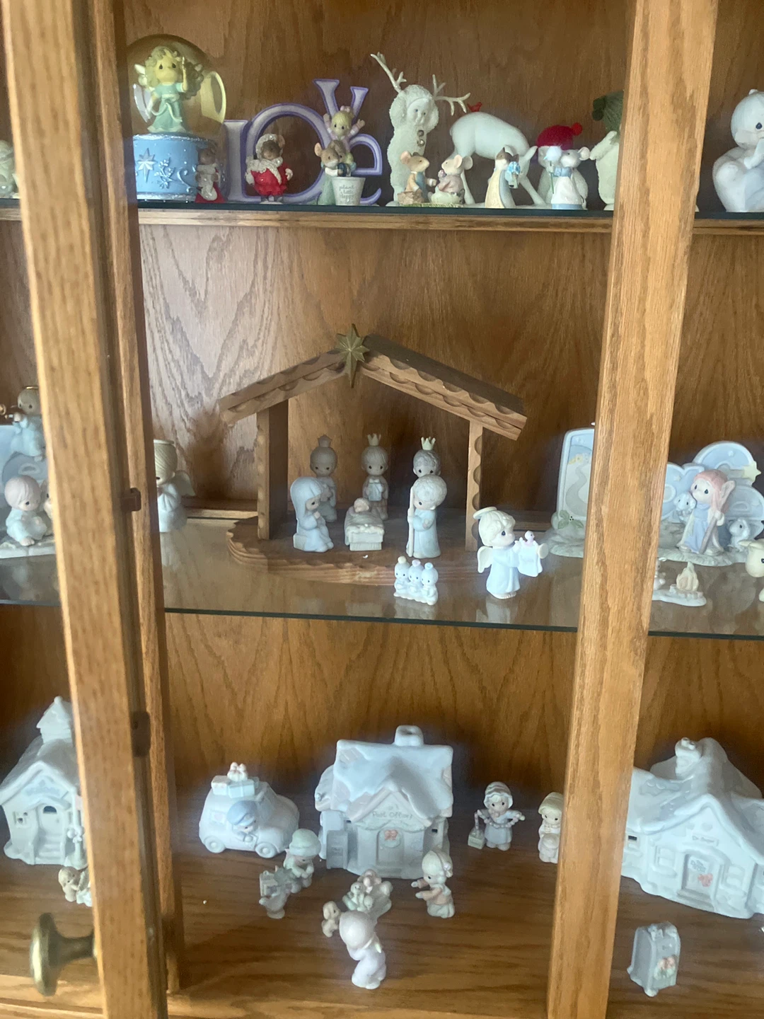 Precious Moments Figurines Collection - photo 2