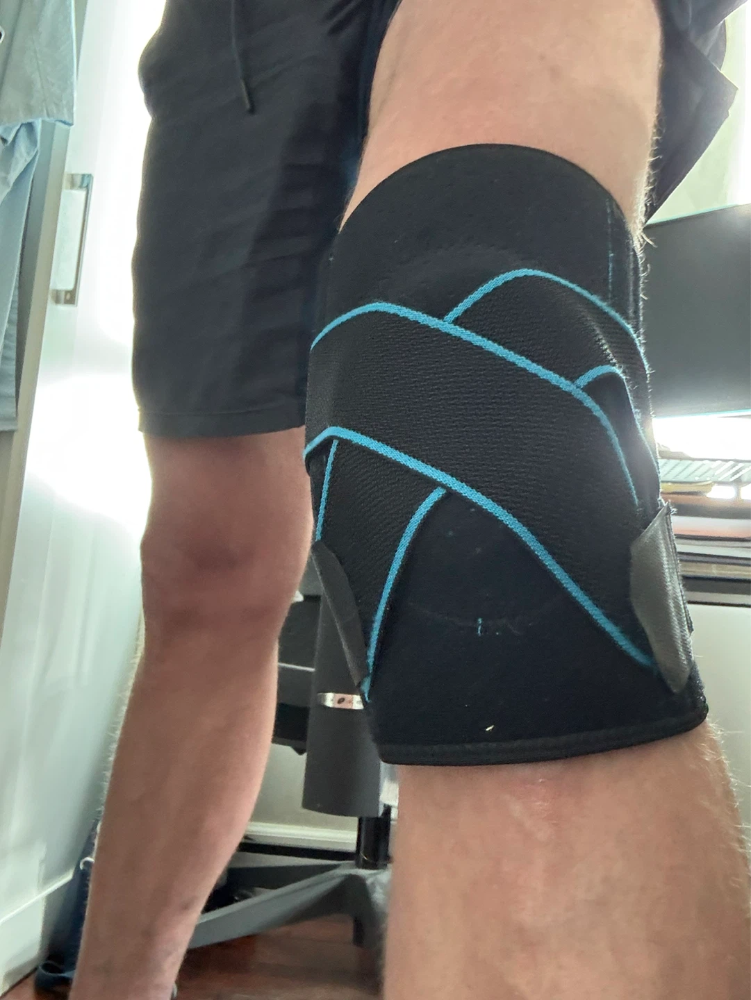 Adjustable Knee Brace with Straps