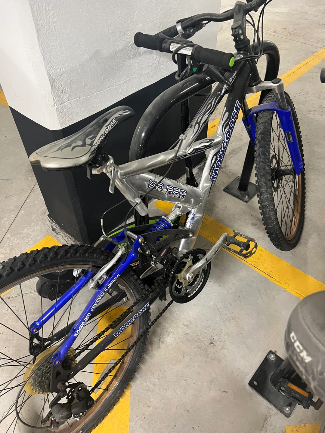Mongoose X.A.R. 250 Mountain Bike - photo 2