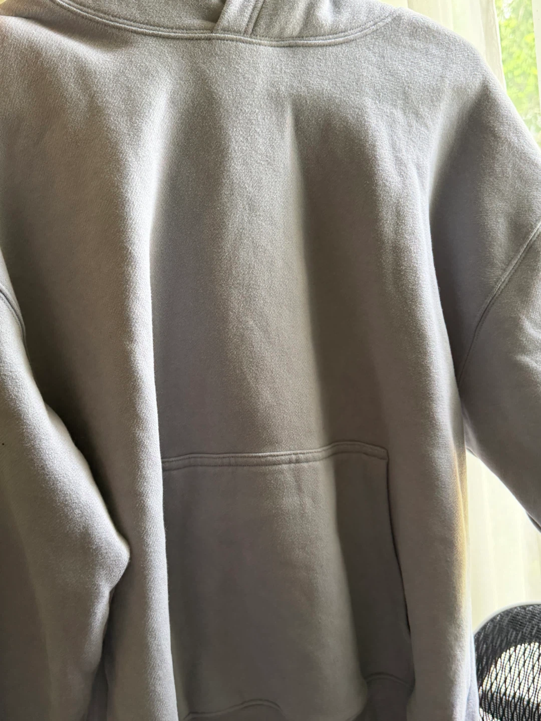 Aritzia Grey Hoodie ( size L perfect fit ) - photo 2
