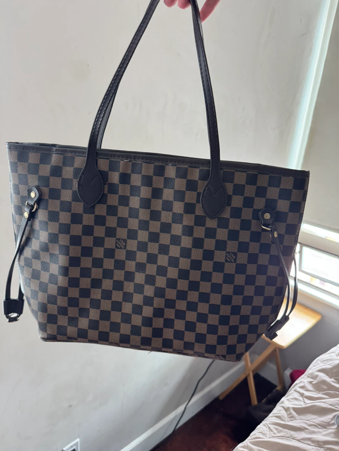 Hand bag