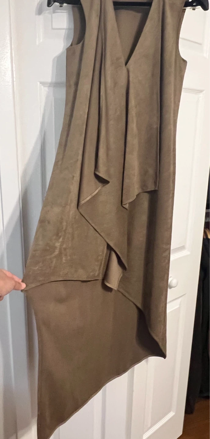 BCBGMAXAZRIA Taupe Suede Waterfall women’s dress - photo 2