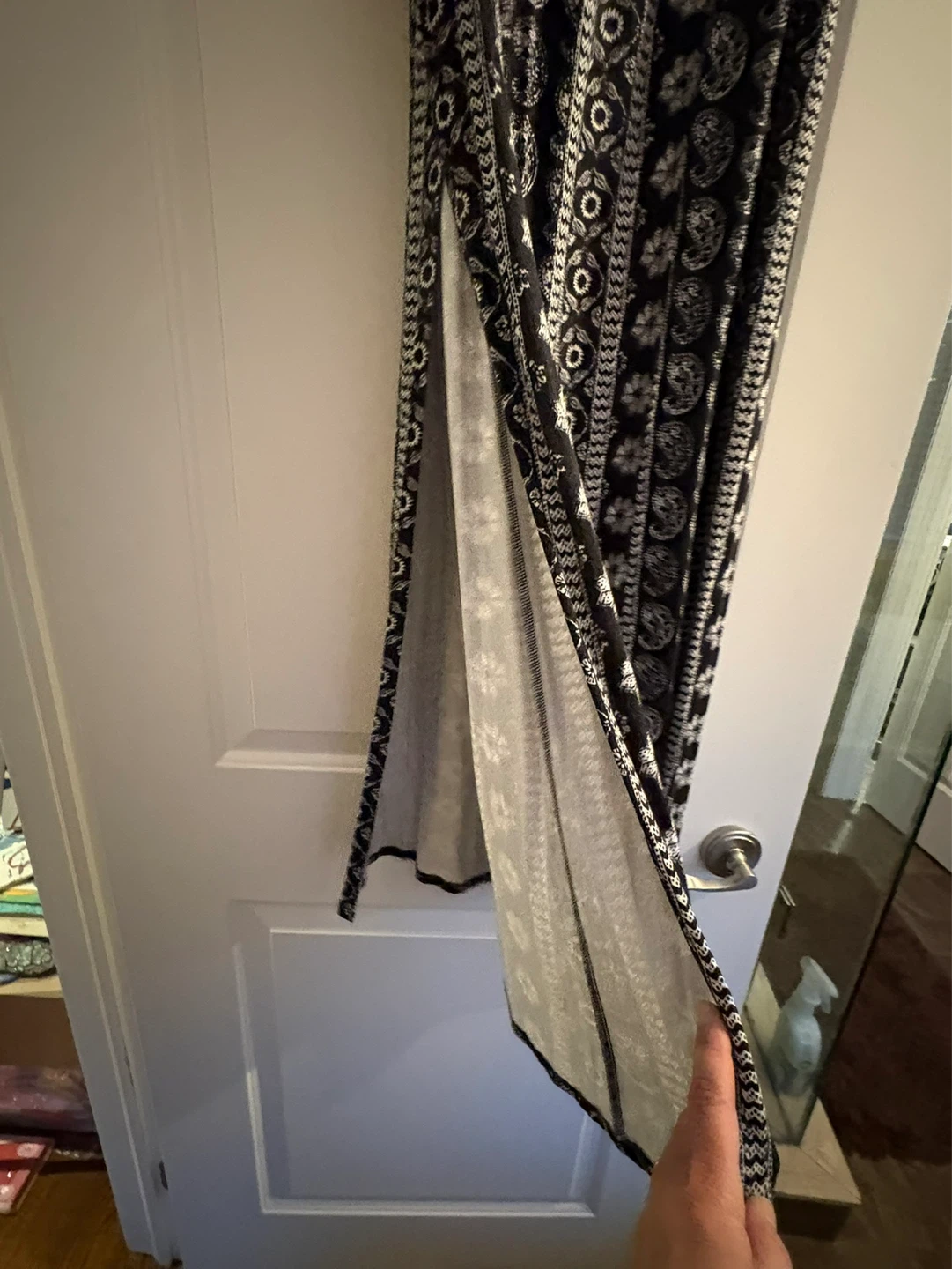 Hollister Black White Floral Maxi Skirt - Size Large - photo 2