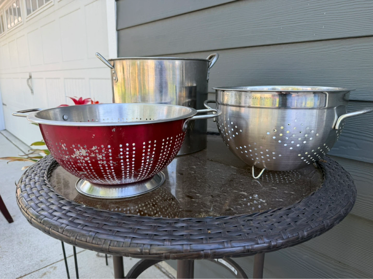 Set of 2 Colanders and Stock Pot