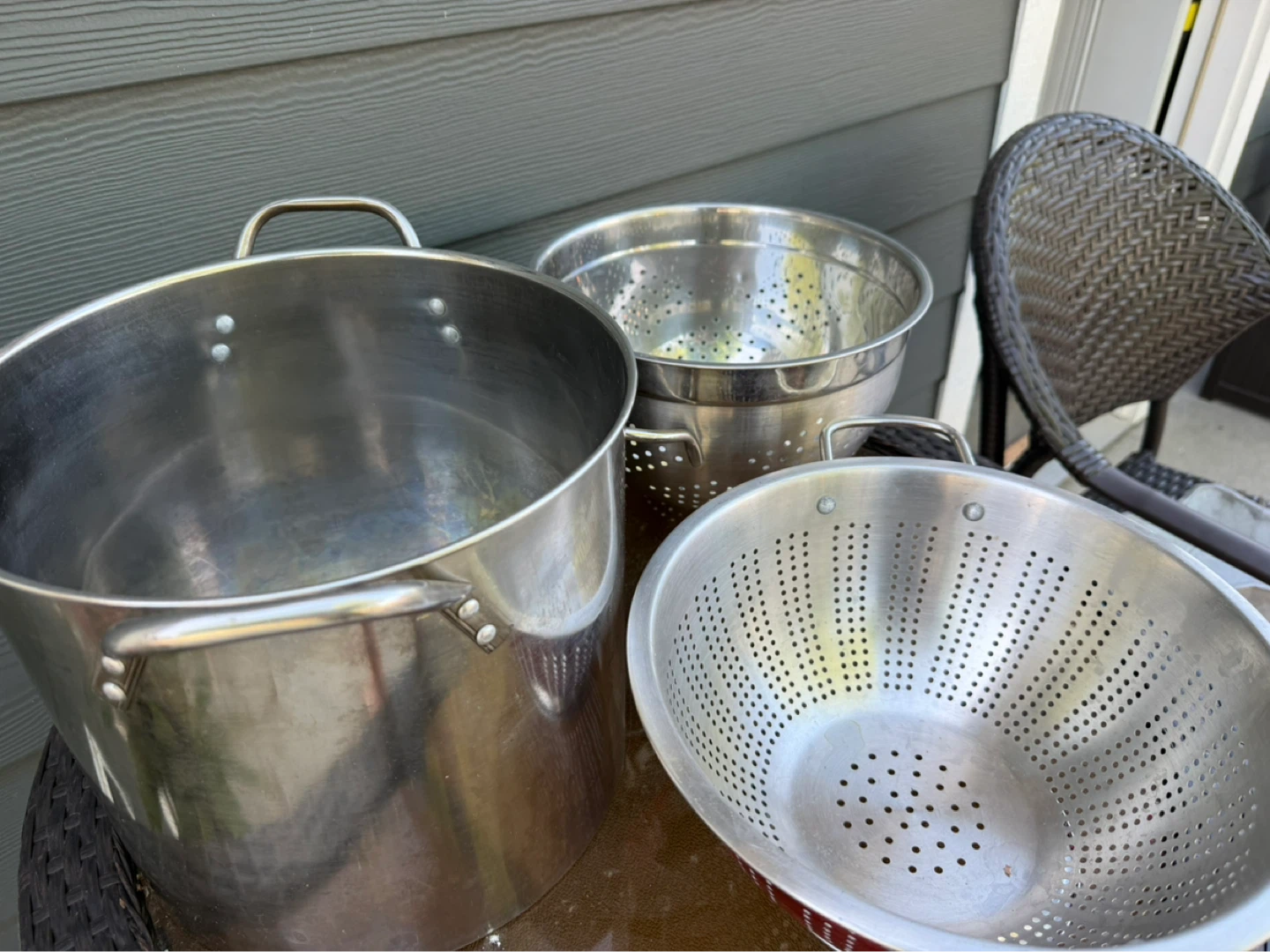 Set of 2 Colanders and Stock Pot - photo 3