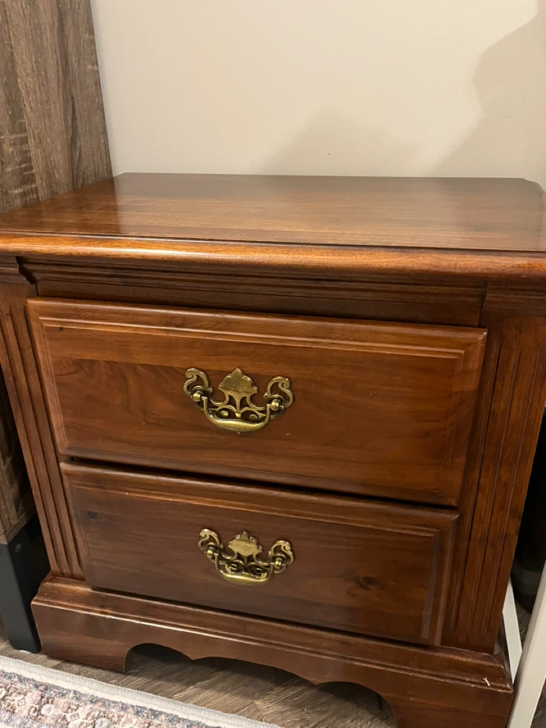 Solid wood furniture for bedroom, Queen 5 pieces - photo 4