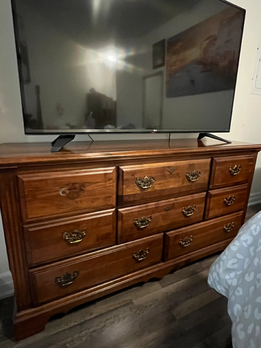Solid wood furniture for bedroom, Queen 5 pieces - photo 3