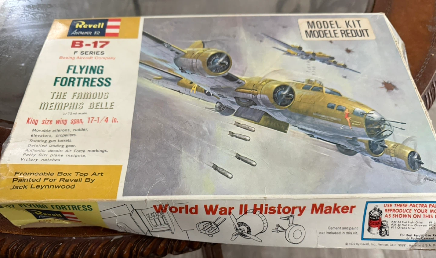 Revell B-17 Flying Fortress "The Famous Memphis Belle" Model Kit