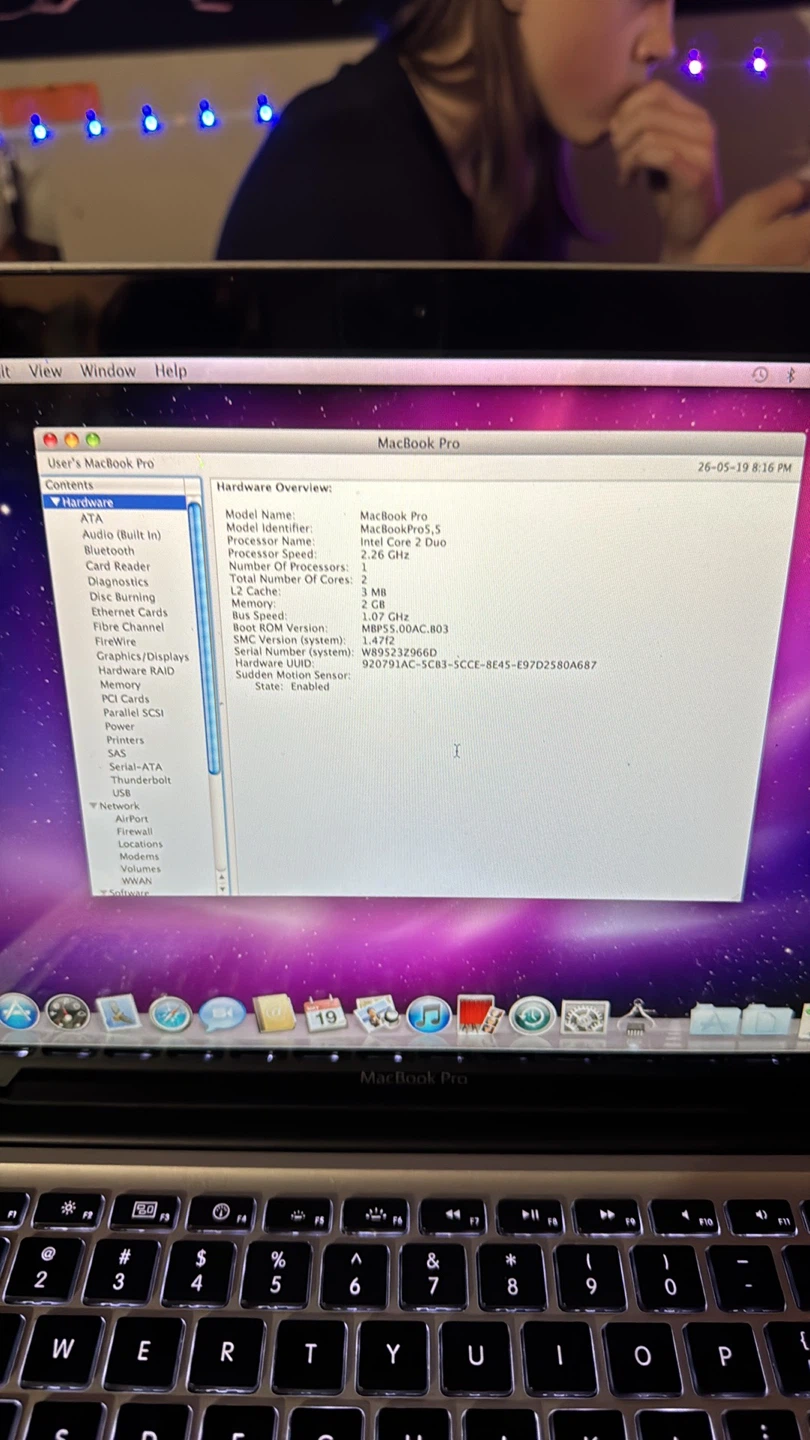 Apple MacBook Pro 15-inch Laptop - photo 4