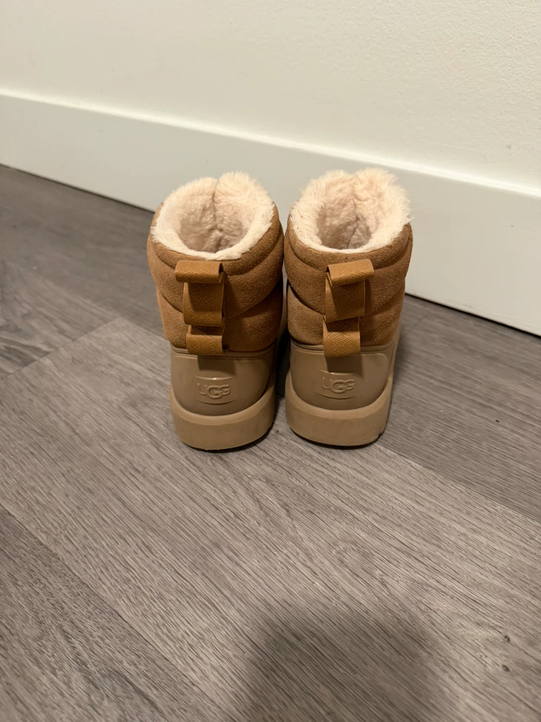 UGG Kids Booties size 13 unisex - photo 2