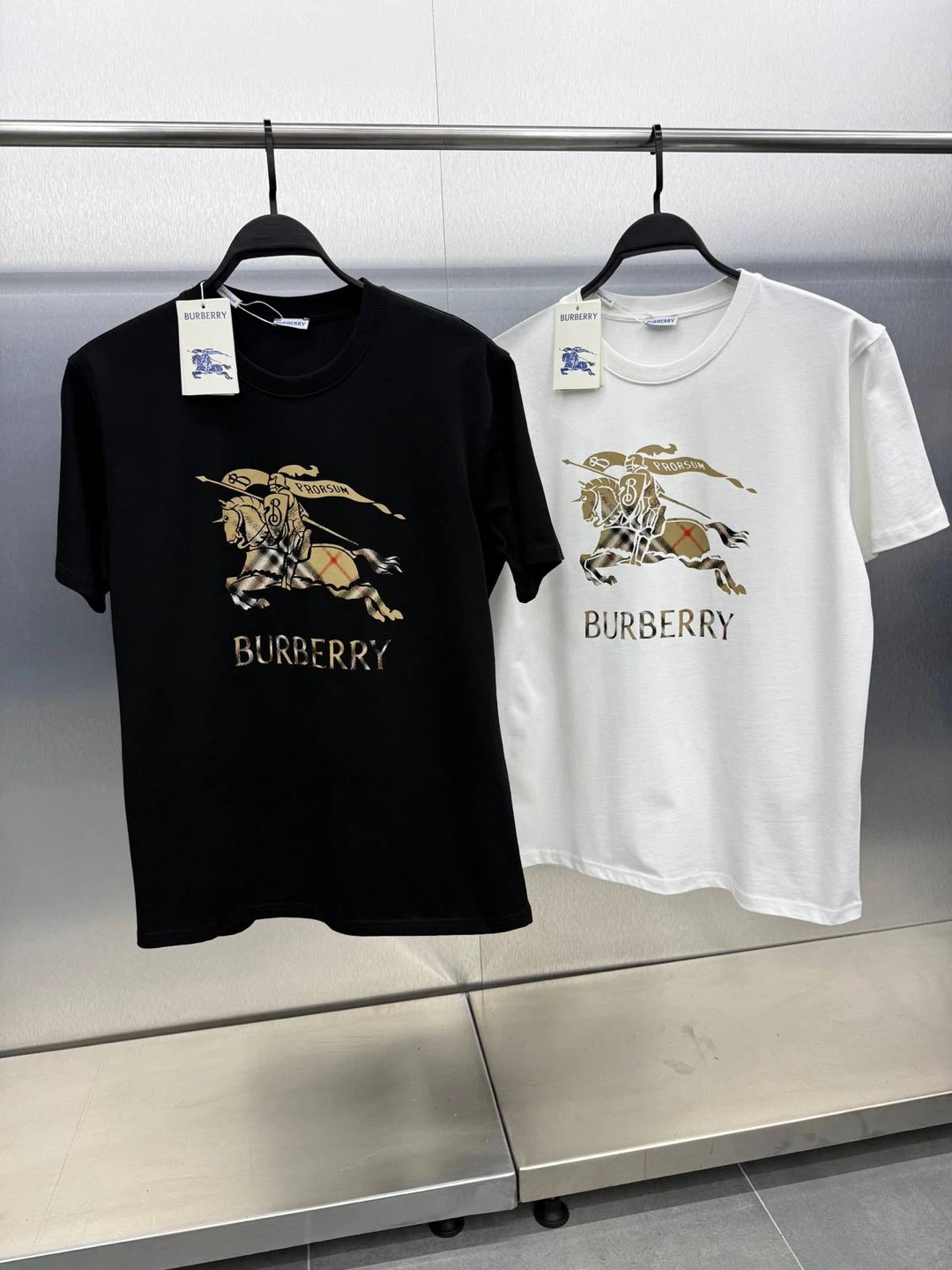 Burberry T-Shirt